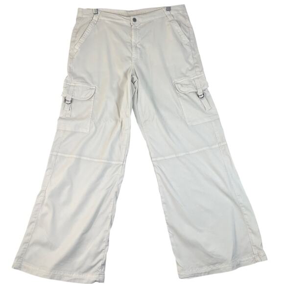 American Eagle Baggy Cargo Pants Womens 16 White Wide Leg Skater Summer Spring - Picture 1 of 11